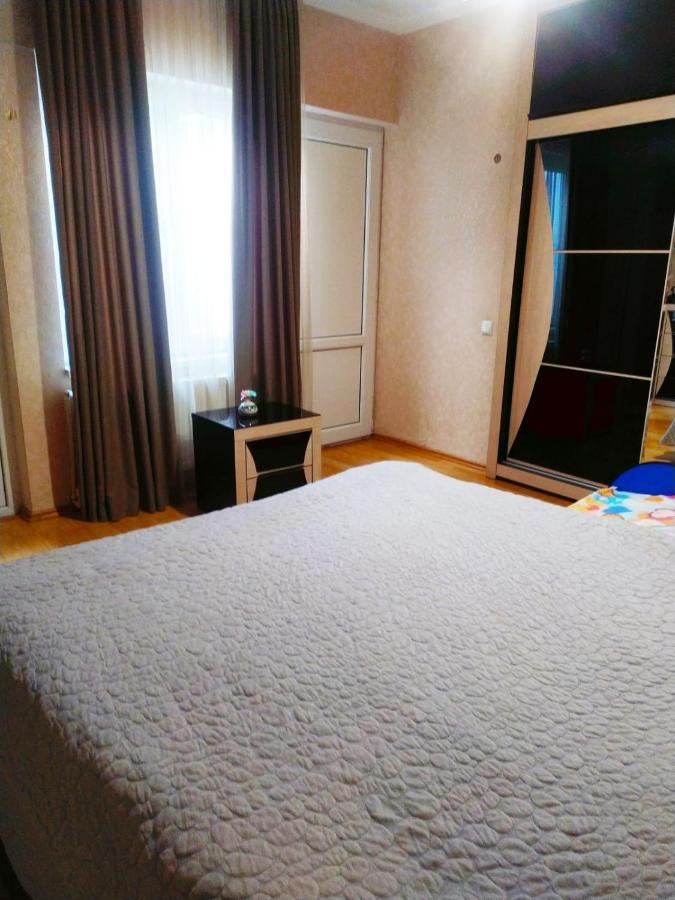 Guesthouse Family Тбілісі Екстер'єр фото