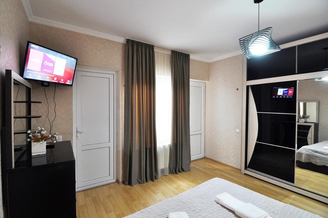 Guesthouse Family Тбілісі Екстер'єр фото